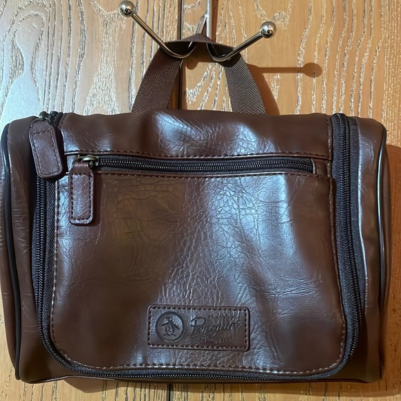 Original Penguin Other - PENGUIN Munsingwear Men's Hanging Toiletry Travel Shave Kit Case Bag Brown